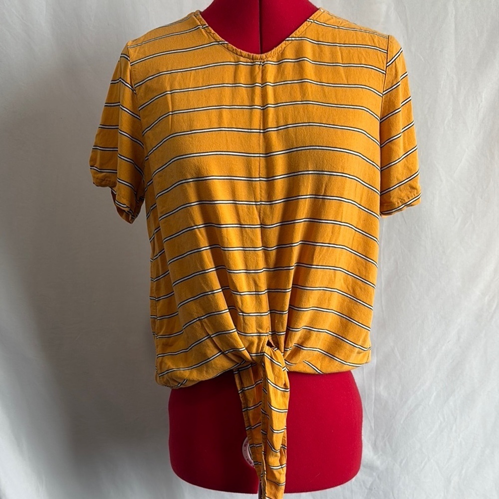 Ardene Yellow Gold Tie Front Short Sleeve T Shirt LL101